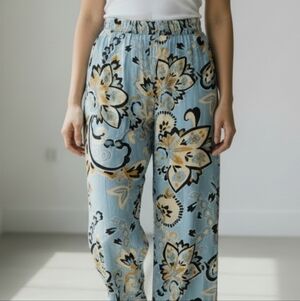 NWT Tahari Floral Wide-Leg Crop Pants Size Woman's Small